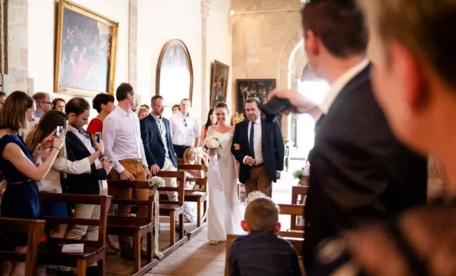 Le doux mariage de Sophie et Jérémy à la Bastide de jaillans - Drôme, Bourgoin-Jallieu, Mélanie Orsini