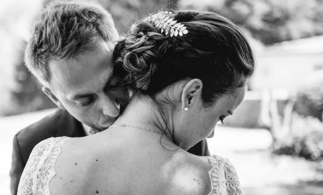 Le doux mariage de Sophie et Jérémy à la Bastide de jaillans - Drôme, Bourgoin-Jallieu, Mélanie Orsini