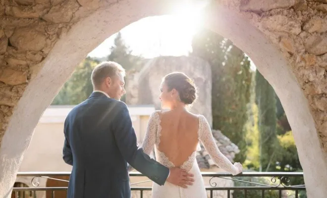 Le doux mariage de Sophie et Jérémy à la Bastide de jaillans - Drôme, Bourgoin-Jallieu, Mélanie Orsini